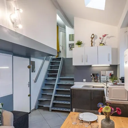 Cute Duplex דירה ניס